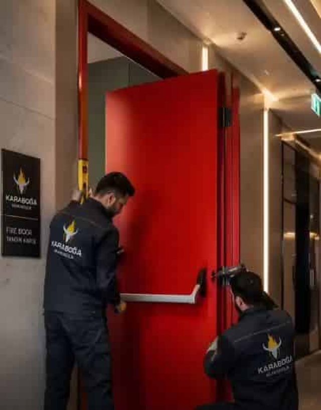 Ataşehir Yangın Kapısı Tamiri